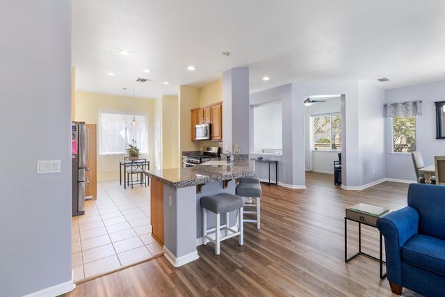 9501 Misty Cove Ln, Elk Grove, CA 95758