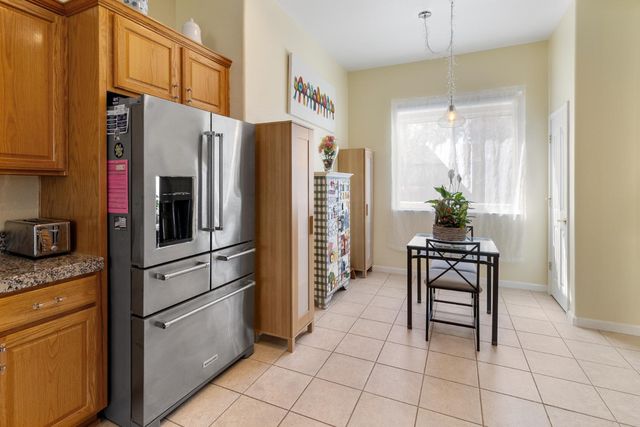 9501 Misty Cove Ln, Elk Grove, CA 95758