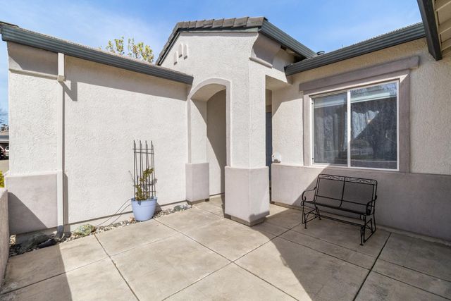 9501 Misty Cove Ln, Elk Grove, CA 95758