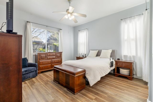 9501 Misty Cove Ln, Elk Grove, CA 95758