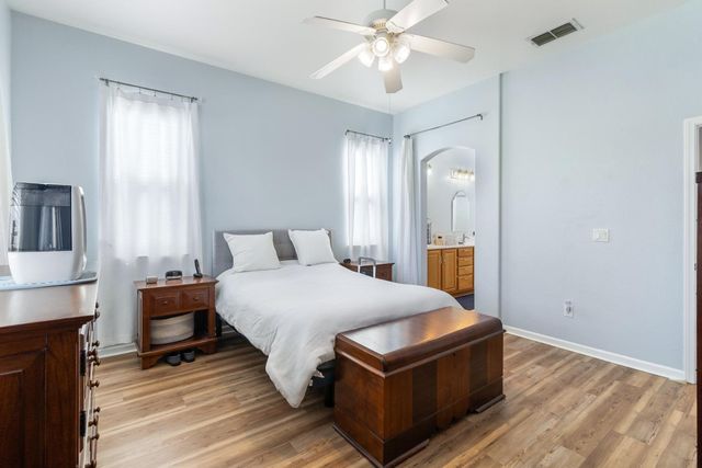 9501 Misty Cove Ln, Elk Grove, CA 95758