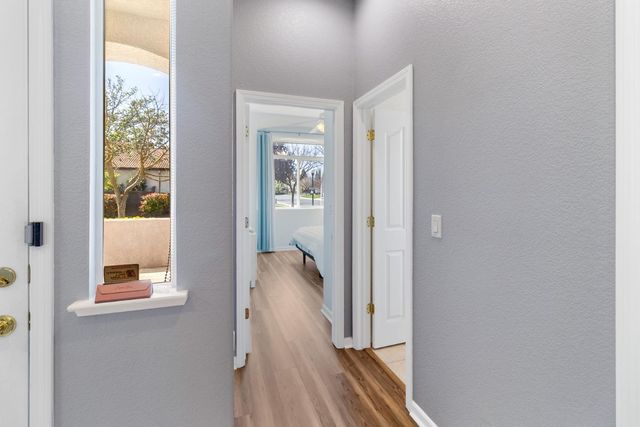 9501 Misty Cove Ln, Elk Grove, CA 95758