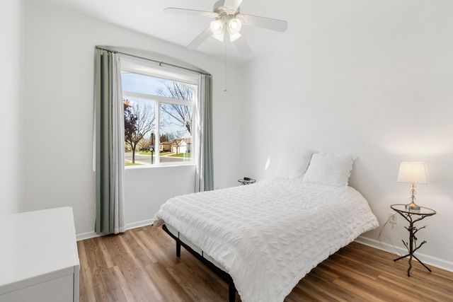 9501 Misty Cove Ln, Elk Grove, CA 95758