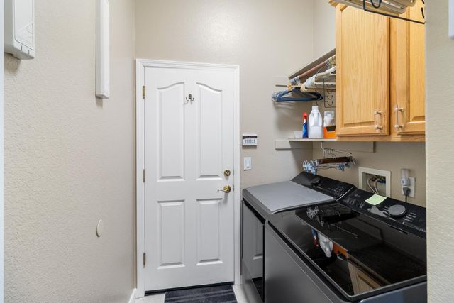 9501 Misty Cove Ln, Elk Grove, CA 95758