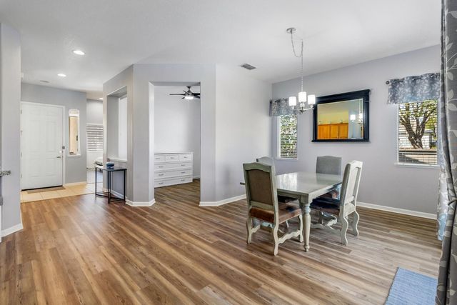 9501 Misty Cove Ln, Elk Grove, CA 95758