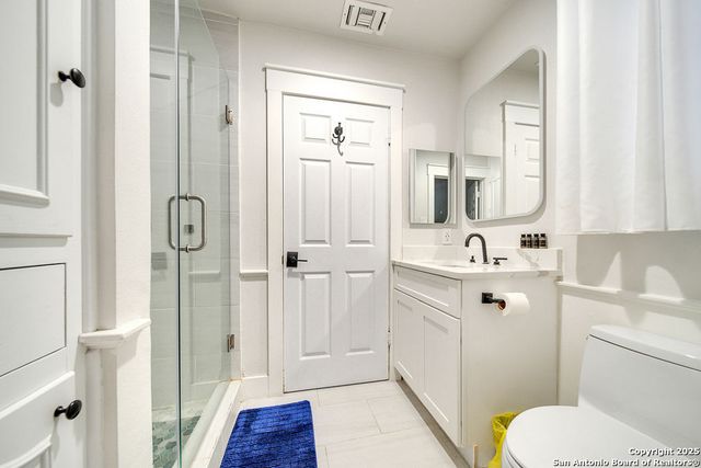 605 Squires, Castle Hills, TX 78213