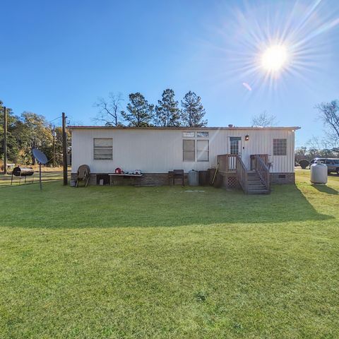 1105 Peacock Street, Manning, SC 29102