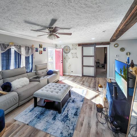 1105 Peacock Street, Manning, SC 29102