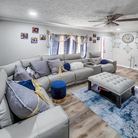 1105 Peacock Street, Manning, SC 29102