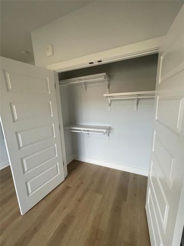 2500 W Longview ST 400, Austin, TX 78705