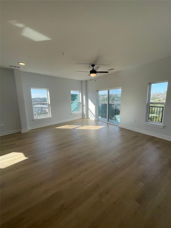 2500 W Longview ST 400, Austin, TX 78705