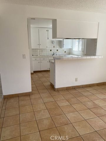 4100 Clara Street, Cudahy, CA 90201