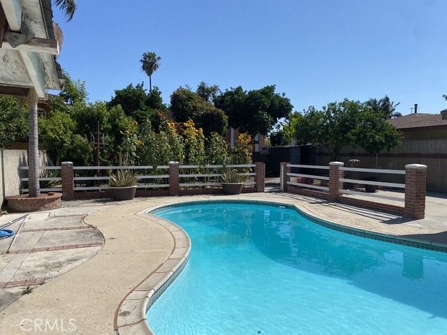 4100 Clara Street, Cudahy, CA 90201