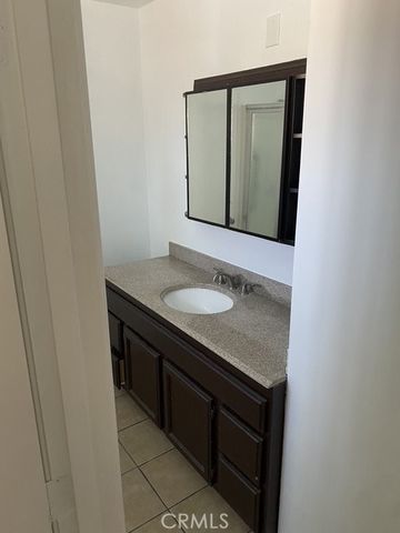 4100 Clara Street, Cudahy, CA 90201