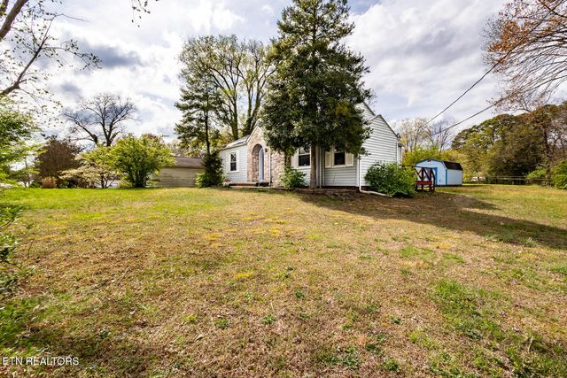 1115 W Parkway Ave, Knoxville, TN 37912
