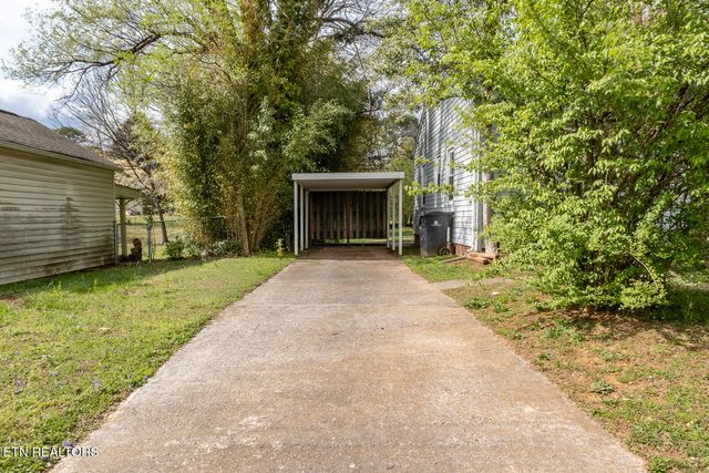 1115 W Parkway Ave, Knoxville, TN 37912