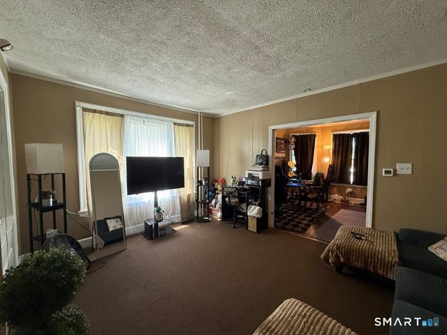 94-96 Hillside Avenue, Hartford, CT 06106