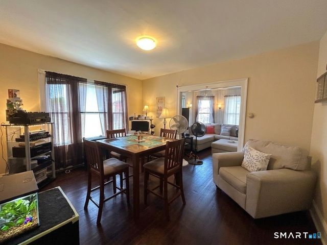 94-96 Hillside Avenue, Hartford, CT 06106