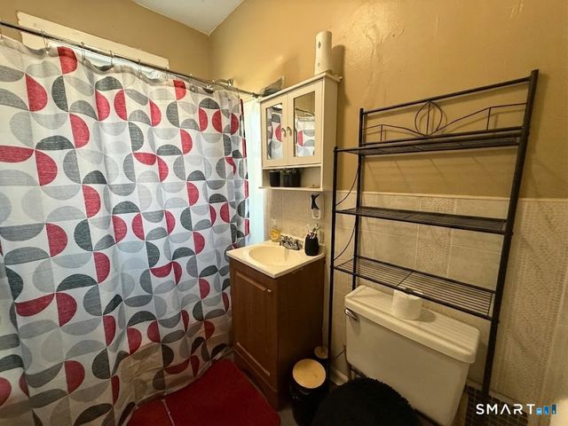 94-96 Hillside Avenue, Hartford, CT 06106