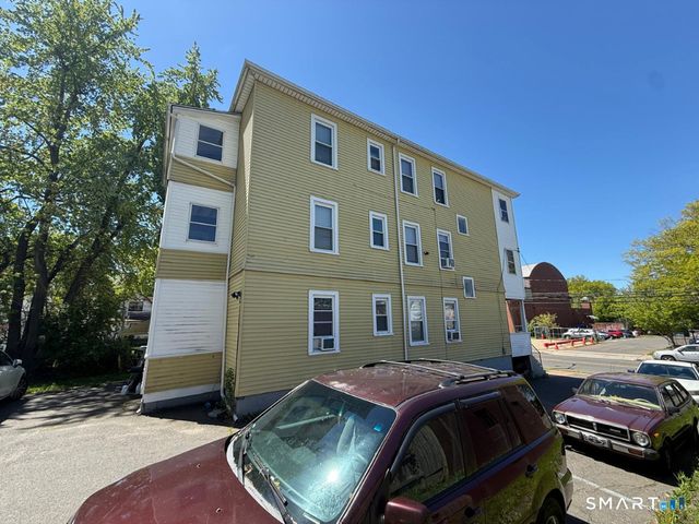 94-96 Hillside Avenue, Hartford, CT 06106