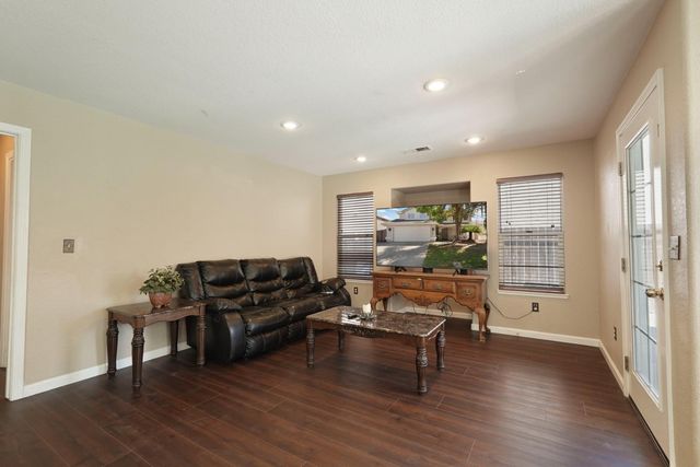 2708 Winged Foot Way, Modesto, CA 95355