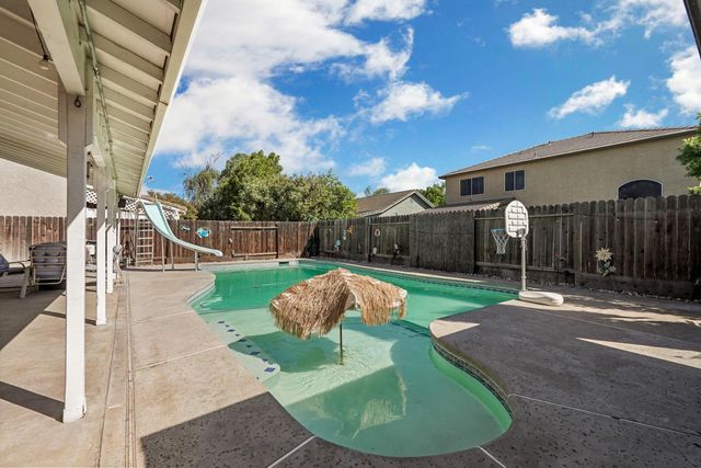 2708 Winged Foot Way, Modesto, CA 95355