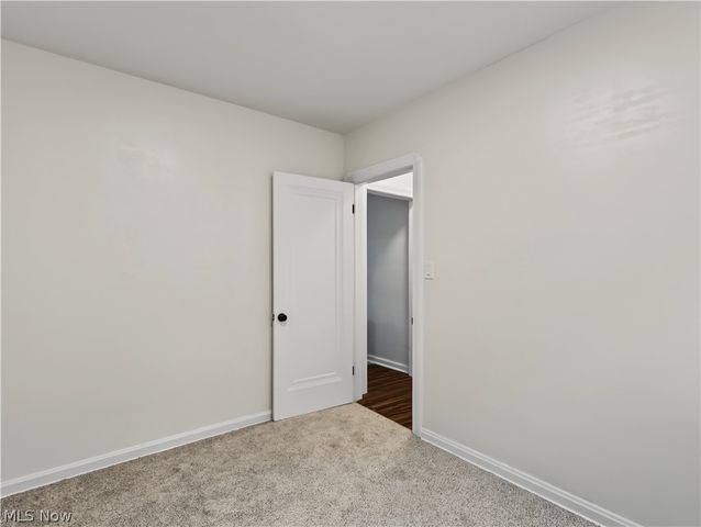 18104 Hiller Avenue, Cleveland, OH 44119