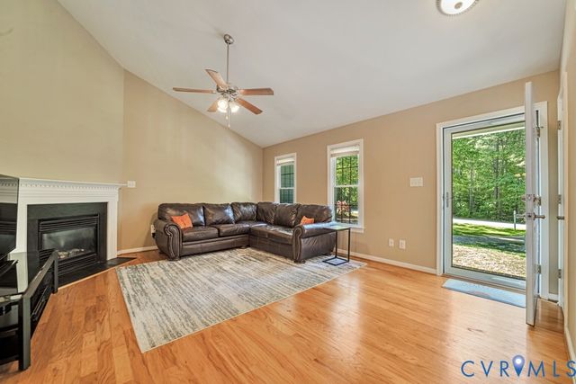 4811 Monaco Dr, Sandston, VA 23150