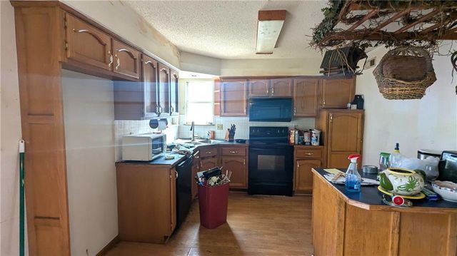 119 S Pelham Path, Raymore, MO 64083