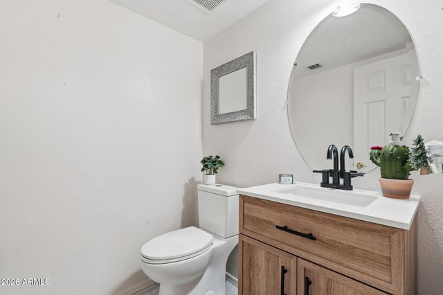 13631 W ROVEY Avenue, Litchfield Park, AZ 85340