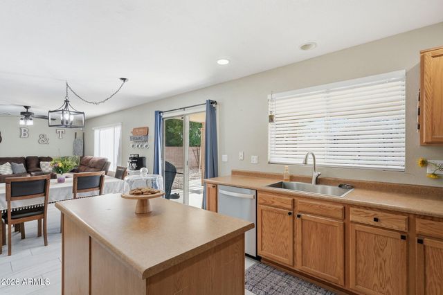 13631 W ROVEY Avenue, Litchfield Park, AZ 85340