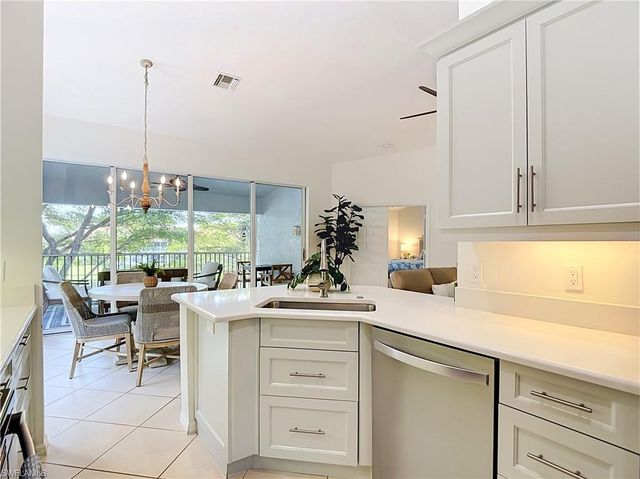 5600 Northboro DR 201, Naples, FL 34110
