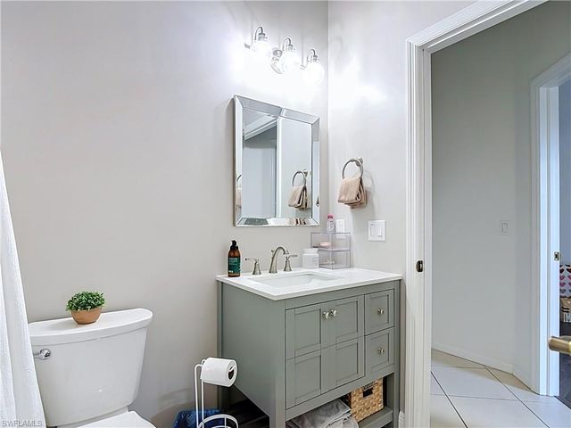 5600 Northboro DR 201, Naples, FL 34110