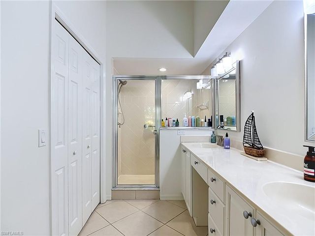 5600 Northboro DR 201, Naples, FL 34110