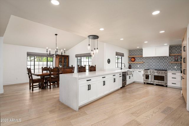 5857 E ONYX Avenue, Paradise Valley, AZ 85253