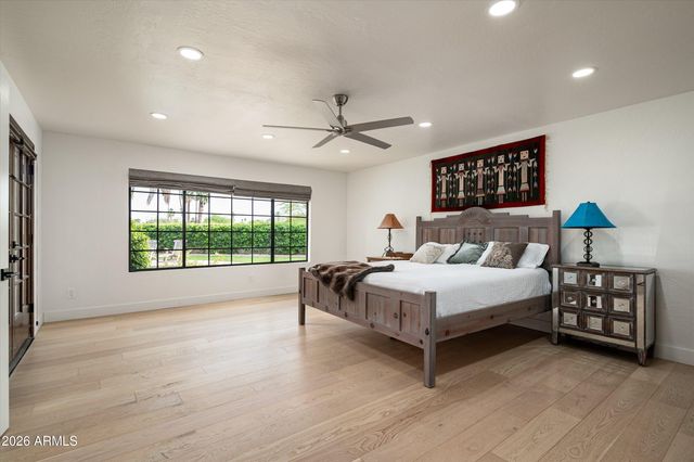 5857 E ONYX Avenue, Paradise Valley, AZ 85253