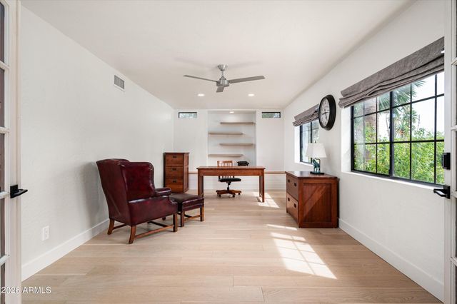 5857 E ONYX Avenue, Paradise Valley, AZ 85253