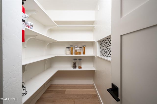 5857 E ONYX Avenue, Paradise Valley, AZ 85253