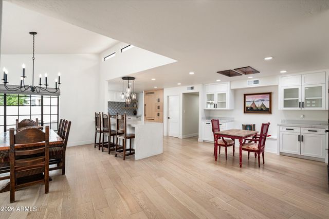 5857 E ONYX Avenue, Paradise Valley, AZ 85253