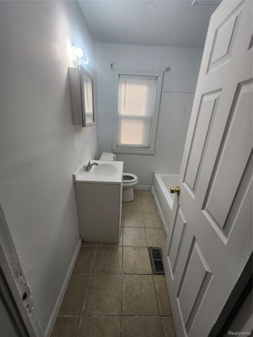 16723 Asbury Park, Detroit, MI 48235