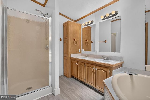 69 GILBERT RD, Red Lion, PA 17356