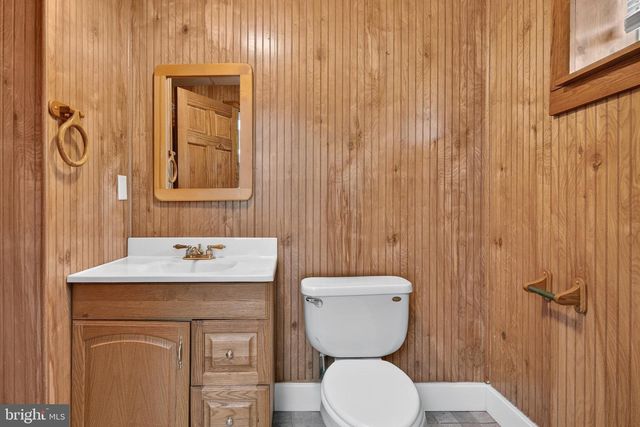 69 GILBERT RD, Red Lion, PA 17356