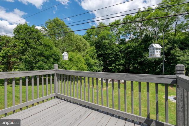 69 GILBERT RD, Red Lion, PA 17356