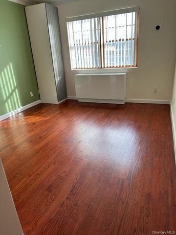 2580 38th Street 7, Astoria, NY 11103