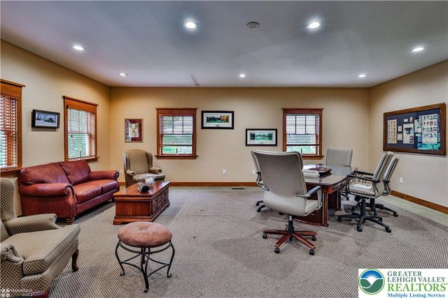 3839 Easton Avenue, Bethlehem Twp, PA 18020