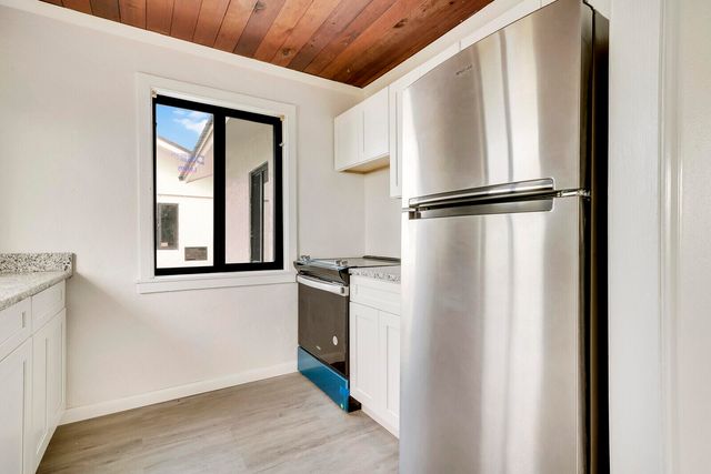 652 Hernando Street E, Fort Pierce, FL 34949