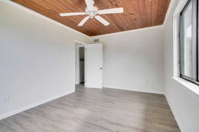 652 Hernando Street E, Fort Pierce, FL 34949