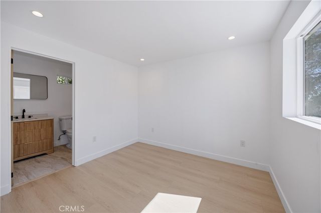 7702 Lasaine Avenue, Northridge, CA 91325
