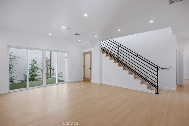 7702 Lasaine Avenue, Northridge, CA 91325