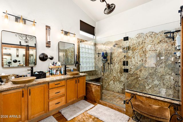 4008 E LARIAT Lane, Phoenix, AZ 85050